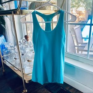 Lululemon Women’s Tank Top Teal Blue Size 4